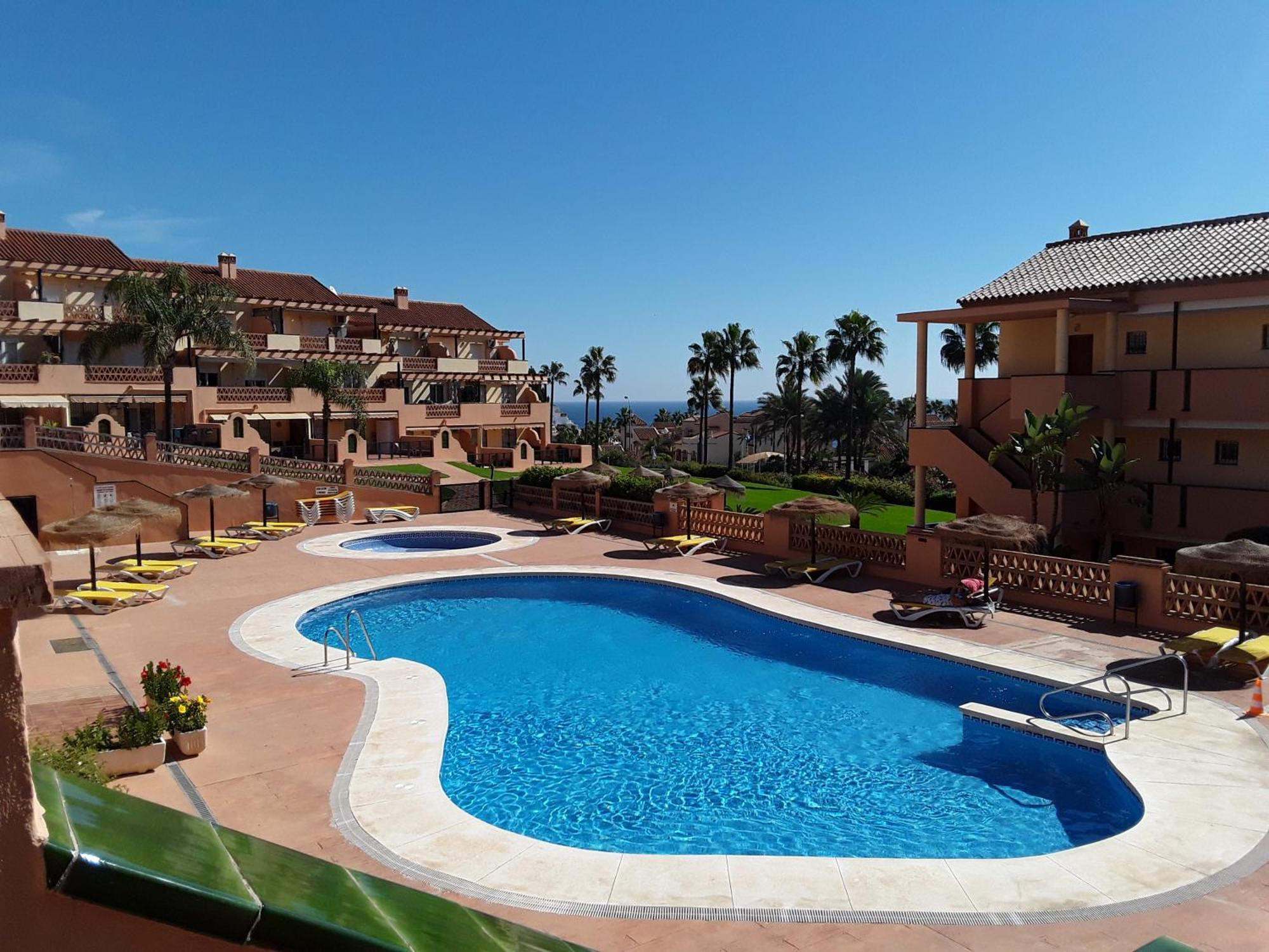 פואנגירולה Whydhand Resorts Apartments ,Pools And Lovely Terrace מראה חיצוני תמונה