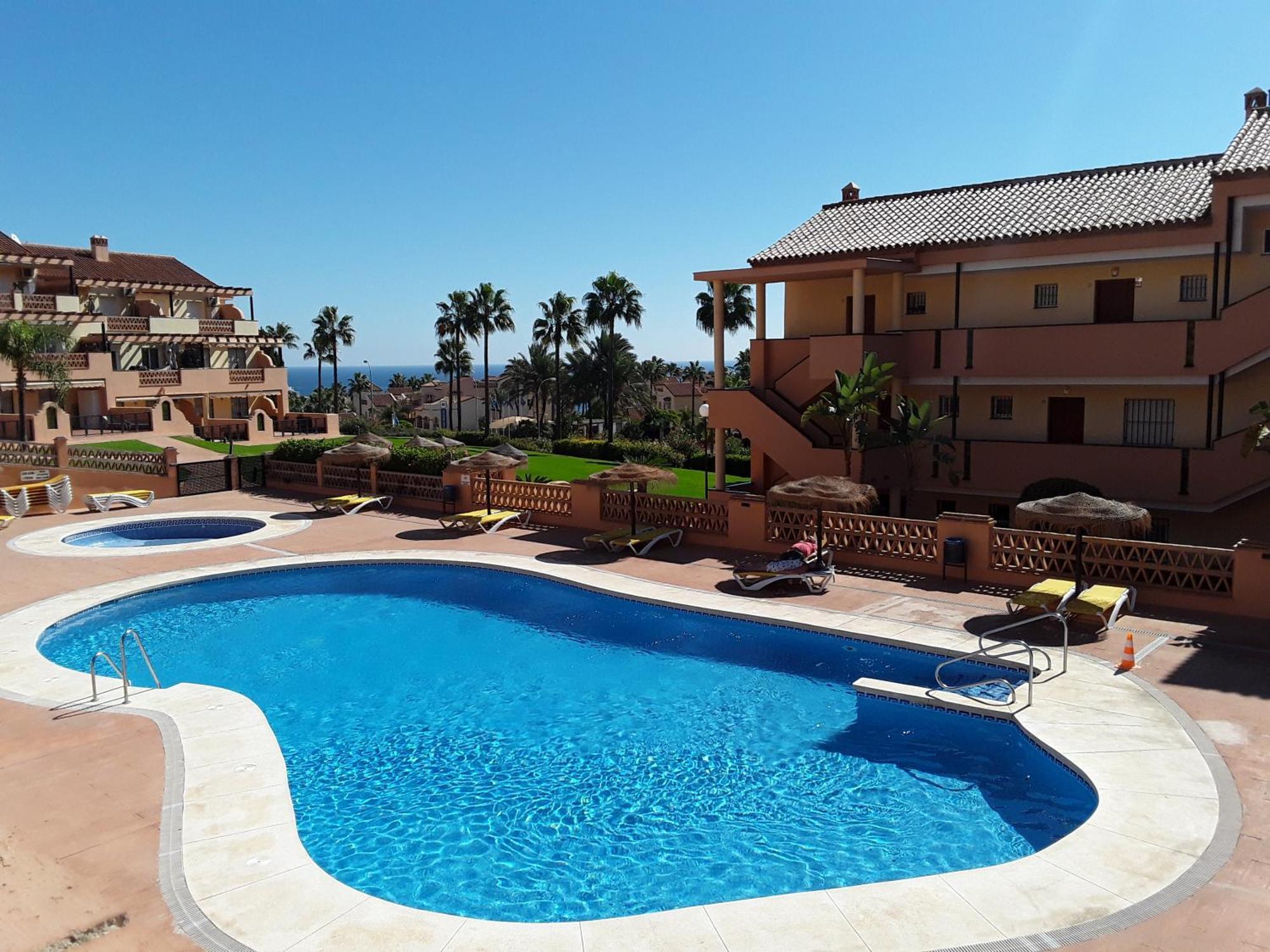 פואנגירולה Whydhand Resorts Apartments ,Pools And Lovely Terrace מראה חיצוני תמונה