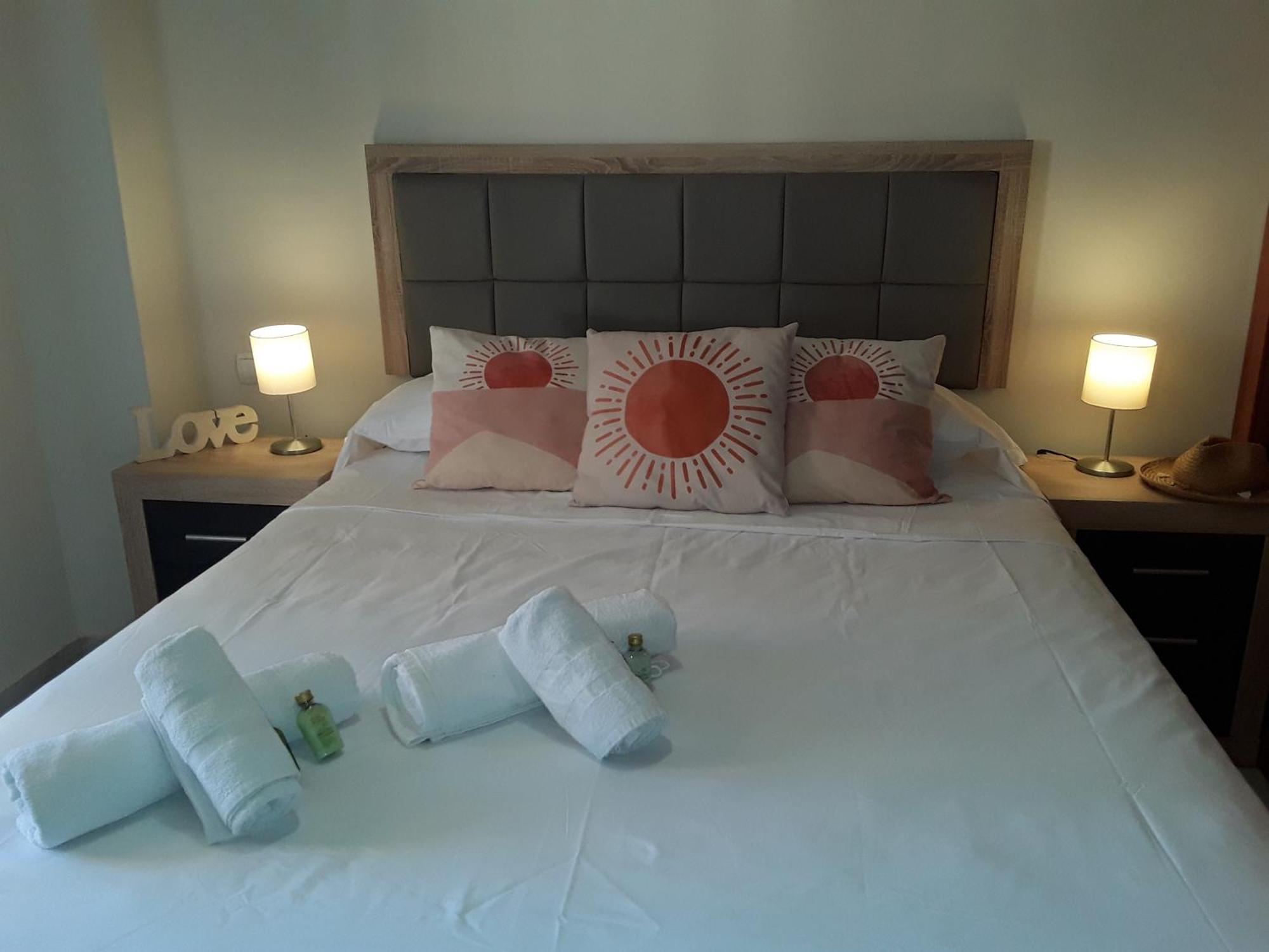 פואנגירולה Whydhand Resorts Apartments ,Pools And Lovely Terrace מראה חיצוני תמונה
