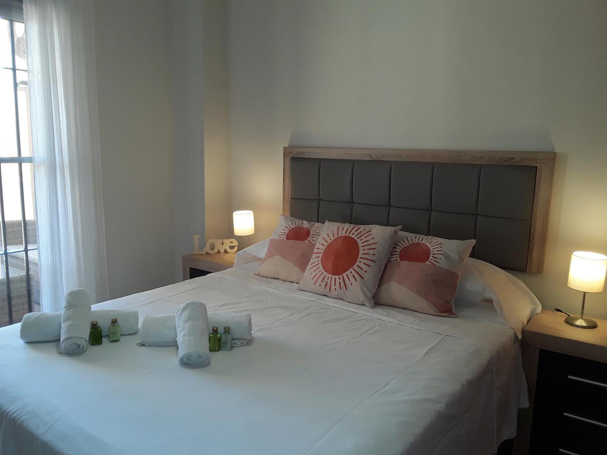 פואנגירולה Whydhand Resorts Apartments ,Pools And Lovely Terrace מראה חיצוני תמונה