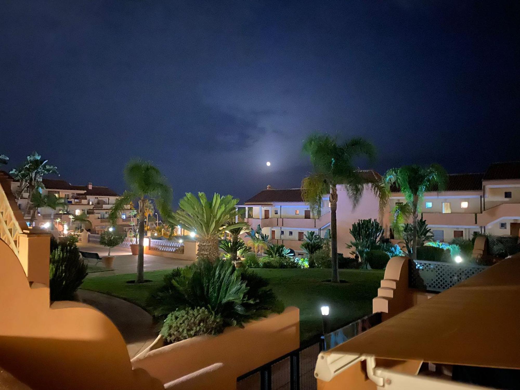 פואנגירולה Whydhand Resorts Apartments ,Pools And Lovely Terrace מראה חיצוני תמונה